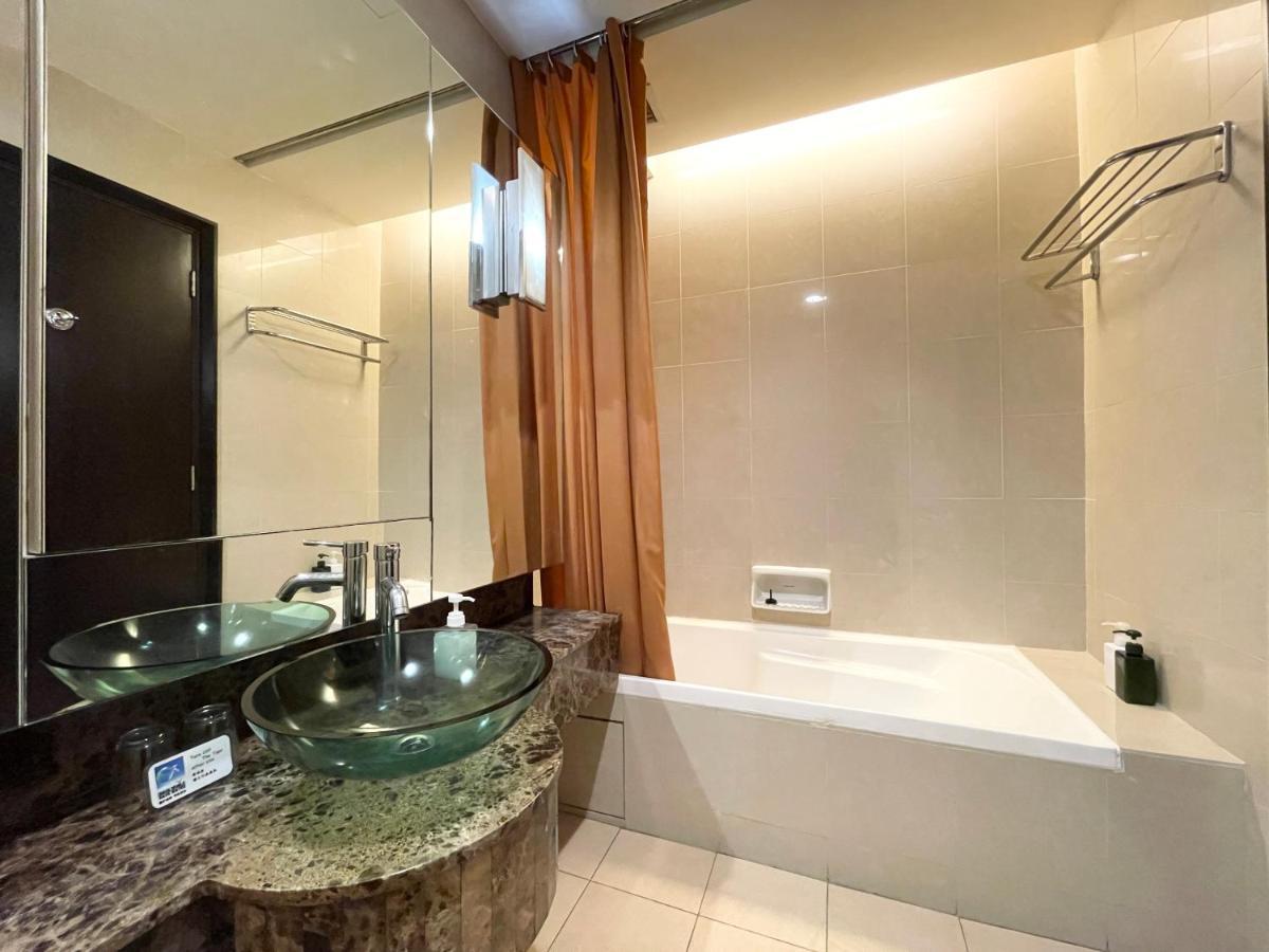 Sunway Resort Suites Max 4 Pax Studio 1 Mins Walk To Sunway Pyramid Petaling Jaya Exterior foto